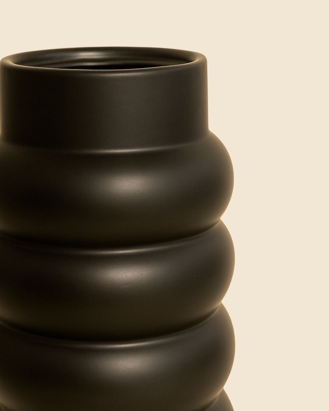 Wave– Jarrón Cerámico Negro - Pur Plant